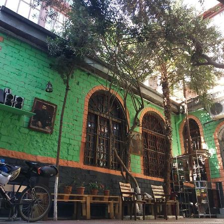 Flora Hostel Baku Eksteriør billede