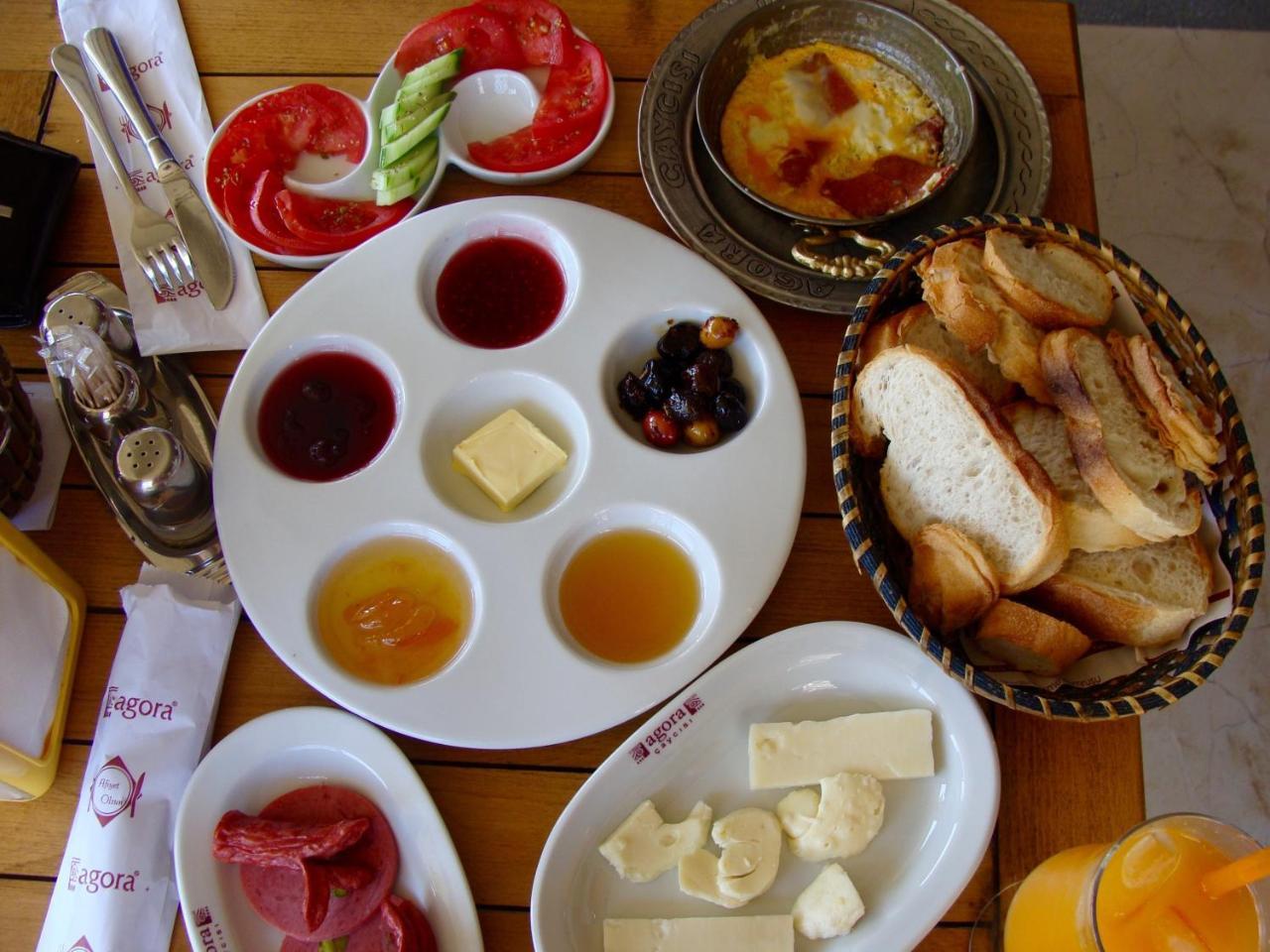Flora Hostel Baku Eksteriør billede