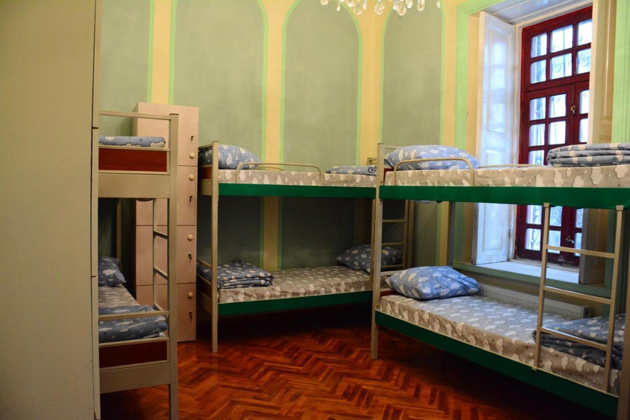 Flora Hostel Baku Eksteriør billede