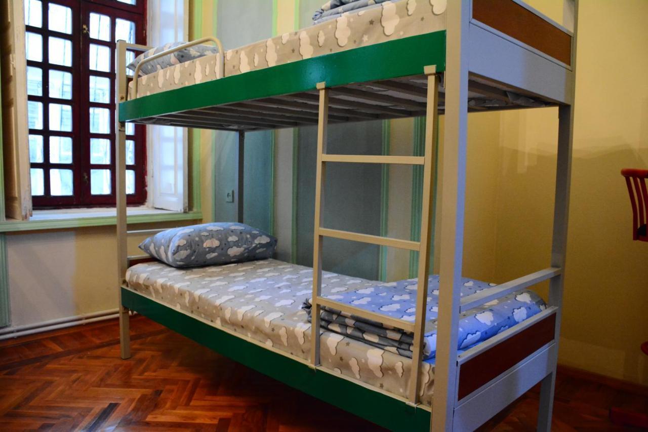 Flora Hostel Baku Eksteriør billede