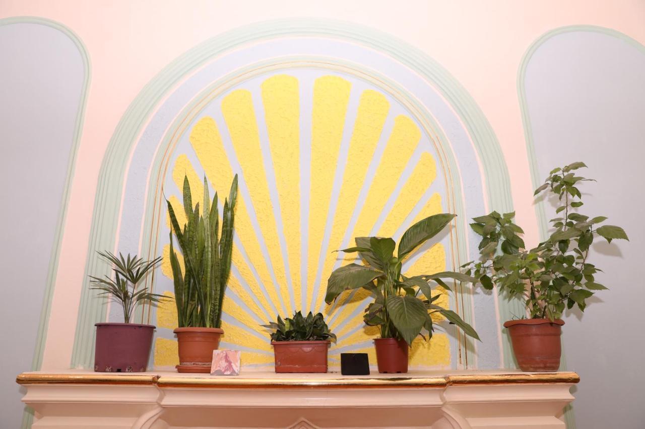 Flora Hostel Baku Eksteriør billede
